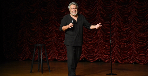 Uğur Yücel'e İstanbul'da büyük ilgi