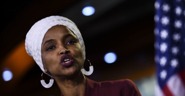 ABD'nin ilk başörtülü vekili Omar'dan ilginç çağrı: "Türkiye’nin Suriye'de kimyasal silah kullanıp kullanmadığı araştırılsın"