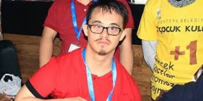 Down sendromlu sporcumuz Talha Ahmet Erdem'den altın madalya