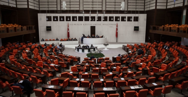 Kadın vekillerden Meclis'te Süleyman Soylu'ya protesto