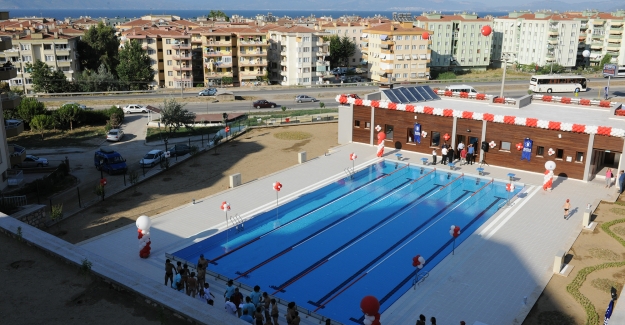 Mudanya Belediyesi, yüzme havuzunu kapattırdı