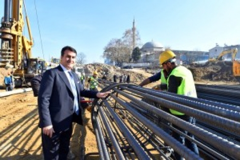 Osmangazi Meydanı’na İlk Harç Döküldü