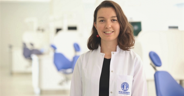 Tütün Ürünleri Diş Etine Zarar Veriyor!