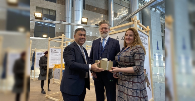 Moda Devrimi Sergisi açıldı