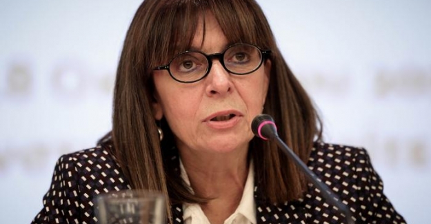 Yunanistan'ın ilk kadın cumhurbaşkanı seçildi