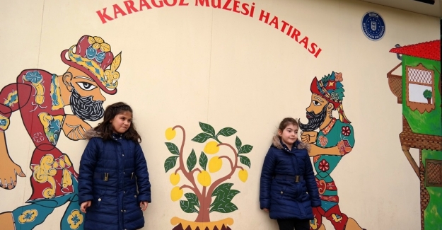 Çocukların Karagöz aşkı