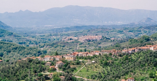 İtalya'nın derdi başka:  Bölgesel nüfusu arttırmak için Teoro Kasabasına ailesiyle gelenin kirasını ödeyecekler