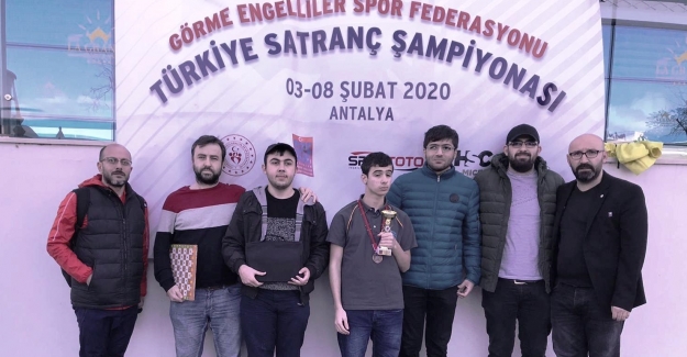 Oğuzhan Sevim’den yine altın madalya