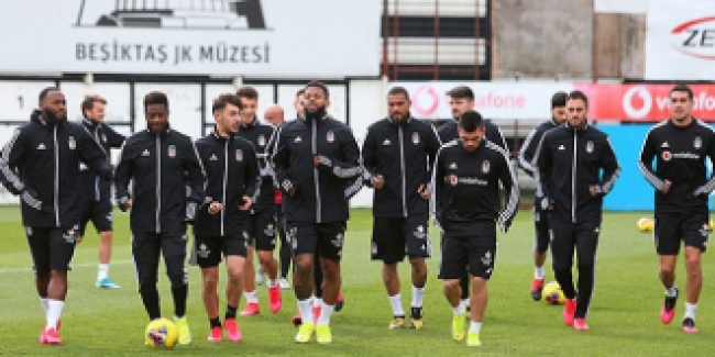 Barcelona’dan sonra Beşiktaş… Oyuncu maaşları yüzde 70 kesildi