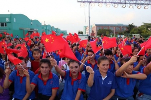 Dünyaca ünlü markaların Çin'deki fabriklarında "Uygur İşçiler" köle gibi çalıştırılıyor