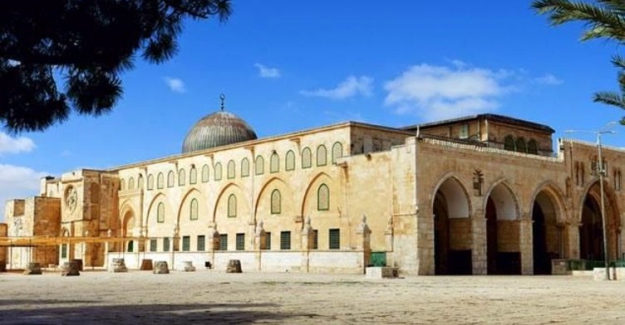 Fanatik Yahudilerden Mescid-i Aksa’ya baskın