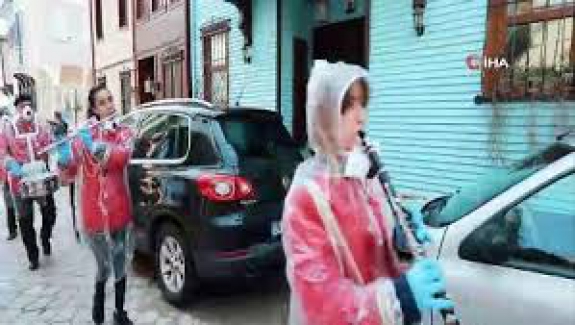 Tarihi Mudanya Bandosu'ndan Mudanyalılara Moral Konseri