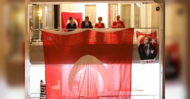 Mudanya İstiklal Marşı ile yankılandı