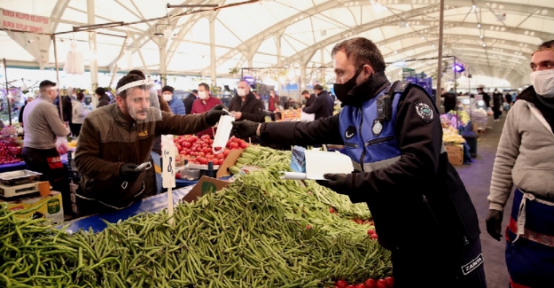 Nilüfer'de ücretsiz maske dağıtımı