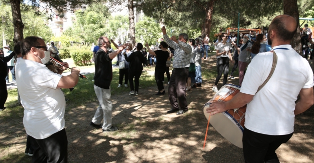 65 yaş üstü vatandaşların bayram keyfi