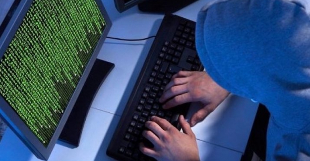 Almanya ve Rusya Arasında 'Siber Saldırı' Krizi