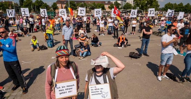 Almanya’da korona ve komplo teorileri