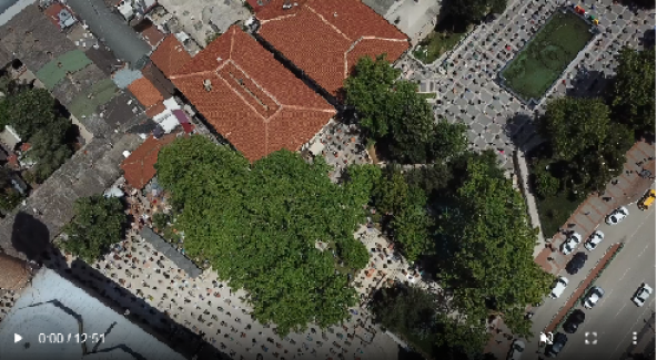 Bursa halkı Cuma namazında Bursa parklarını doldurdu