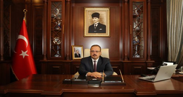 Bursa Valisi Canbolat '1 Mayıs Emek ve Dayanışma Günü'nü kutladı