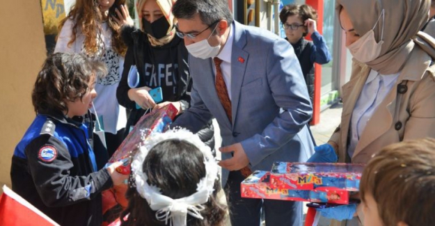 Down Sendrumlu Edanur'un çifte bayram sevinci