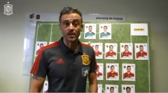 Luis Enrique: "Seyircisiz futbol, kız kardeşinle dans etmekten bile daha üzücü"