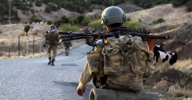 Mardin'de 3 PKK/YPG'li terörist teslim oldu