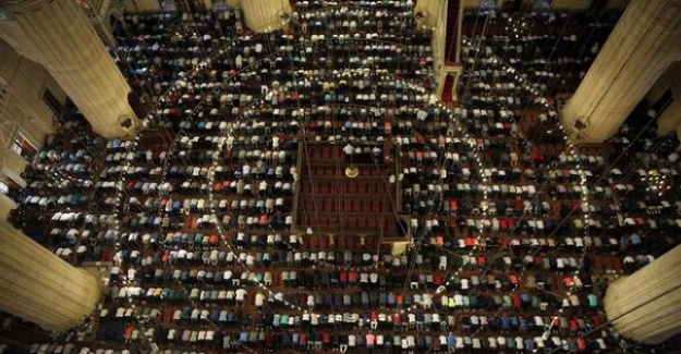 Bayram namazı kaçta? 2020 Kurban Bayramı namaz saatleri... Bayram namazı nasıl kılınır?