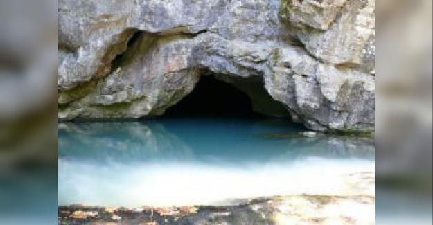 "Çayır Köyü Su Mağarası" turistlerin ilgi odağı oldu