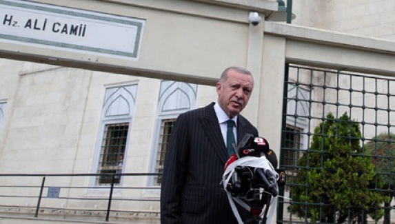 Cumhurbaşkanı: “Ayasofya'nın esaret zinciri sökülüp atılmıştır”