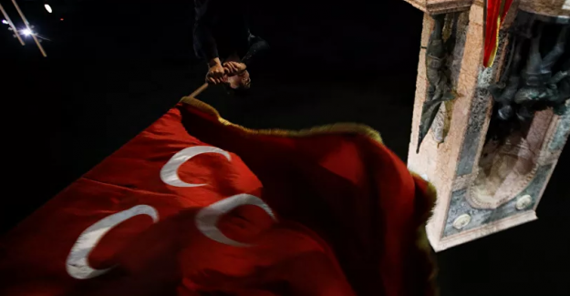 MHP'liler sosyal medya hesaplarını askıya alıyor