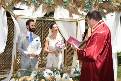 Nikah törenleri bahçeye taşındı