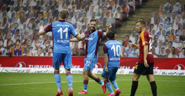 Trabzonspor T. Telekom Stadında fırtına gibi esti.. Galatasaray: 1 - Trabzonspor: 3