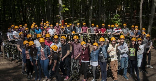 Anadolu Vakfı, Burs Programı ile gençlere destek vermeye devam ediyor