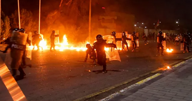 Basra kentinde parlamento temsilciliğine şiddetli saldırı