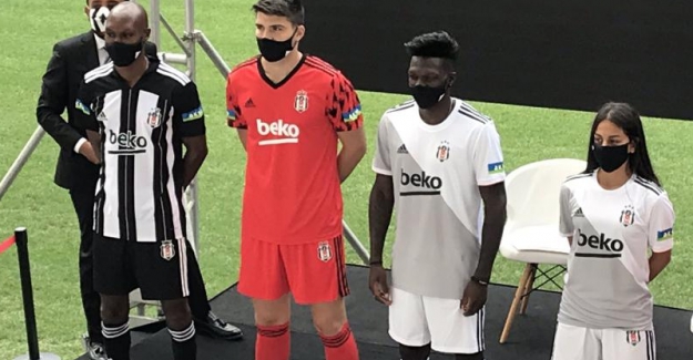 Beşiktaş'ın yeni sezon formaları kamuoyuna tanıtıldı