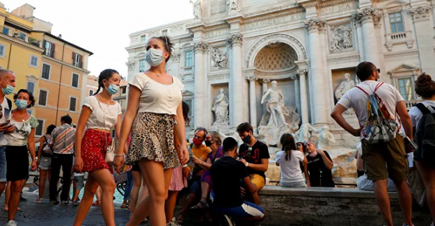 İtalya'da ilk maske cezası 'koronavirüs yok' diyen gence kesildi