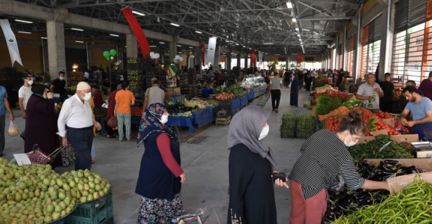 Osmangazi'de semt pazarları modern ortamlara kavuşuyor