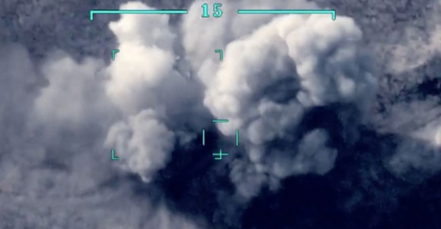 Azerbaycan Ermenistan'a ait 400'den fazla hedefi ateş altına aldı