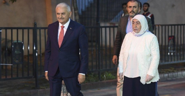 Binali Yıldırım corona virüsü açıklaması: Eşimin ve benim test sonucumuz pozitif çıktı