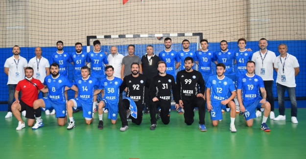 Nilüfer hentbolda da lige galibiyetle başladı