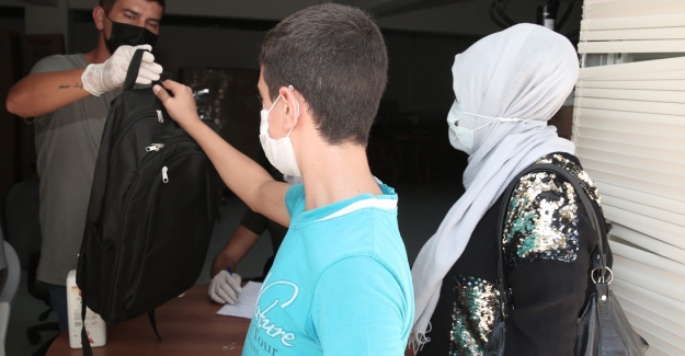 Nilüfer’de ihtiyaç sahibi öğrenciler unutulmadı