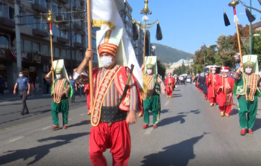 Osman Gazi Türbesi’nde ‘Sancak Nöbeti’ dönemi