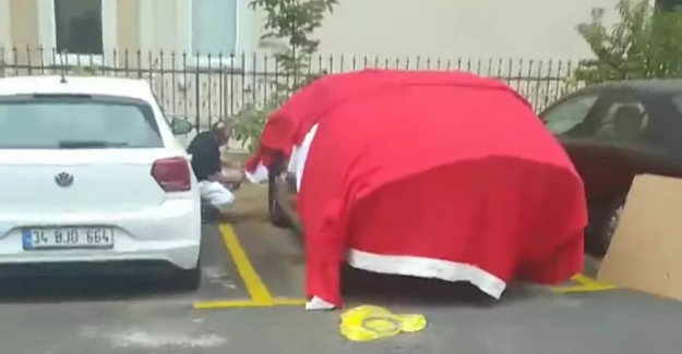 Doludan korumak için aracına Türk bayrağı seren kişi gözaltına alındı