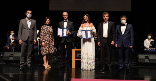 Elif Güreşçi’den müzik ziyafeti