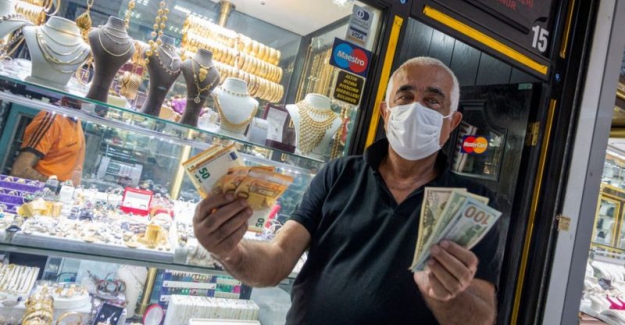 Reuters: Dolar/TL kurunun 8'e yaklaşması Türkiye ekonomisinde üç alanda baskıyı artırıyor