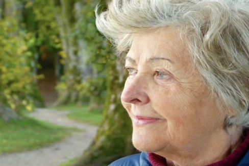 65 Yaş üstü insanımız evde nasıl aktiviteler yapmalı?