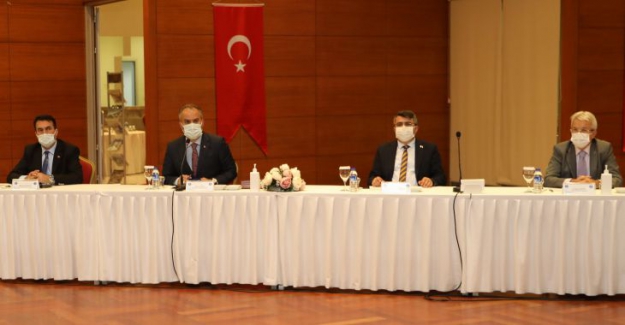 Bursa Büyükşehir ve 17 İlçe Belediye Başkanlarından Deprem Zirvesi