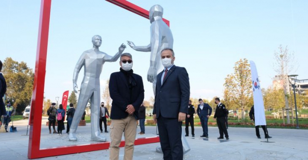 Bursa’ya Türkiye – Güney Kore kardeşlik anıtı