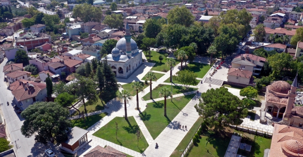 6 asırlık İznik Yeşil Camii için çevre düzenlemesi