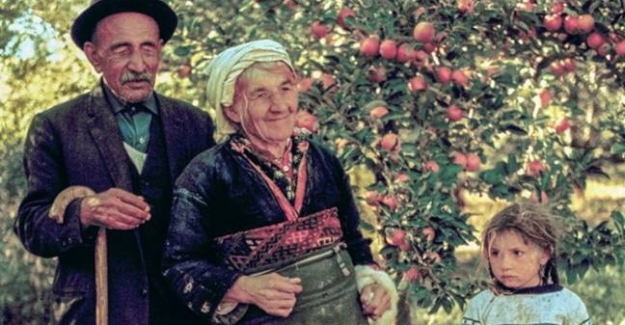 Çağımızda bir halk şairi : Aşık Veysel